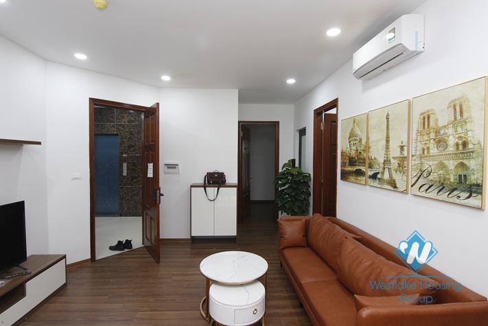 A wonderful 2 bedroom apartment for rent in Dong Da district